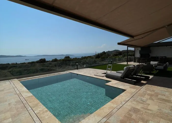 Elia Luxury House